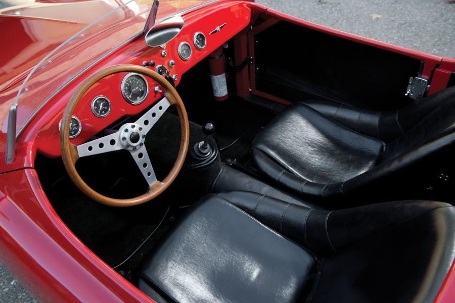 Интерьер Siata 300 BC Barchetta Sport Spider 1951 года  (фото 12 из 34)